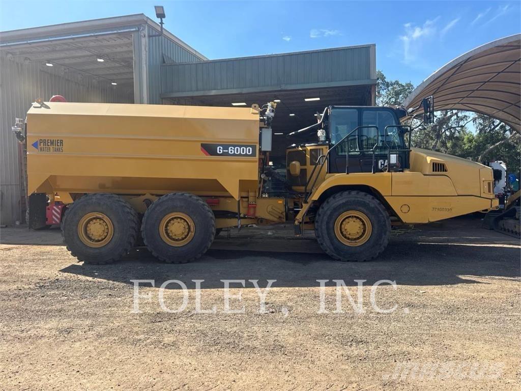 CAT 725-04 Tartályos teherautók