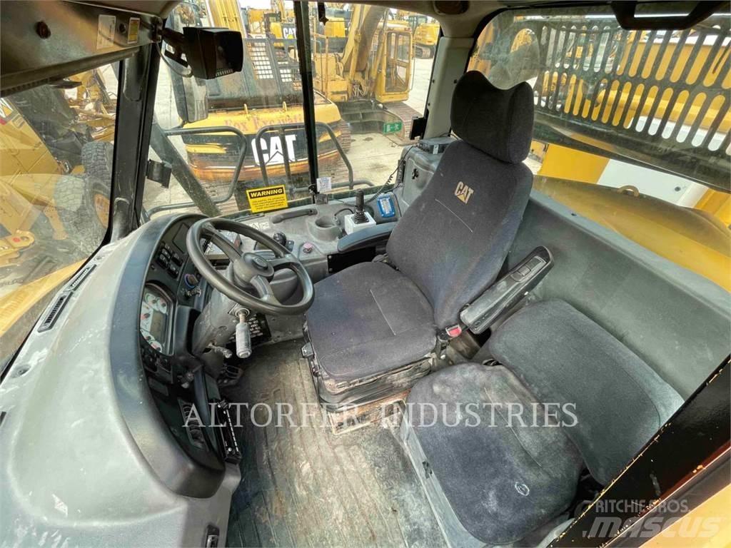CAT 725 WT Csuklósdömperek