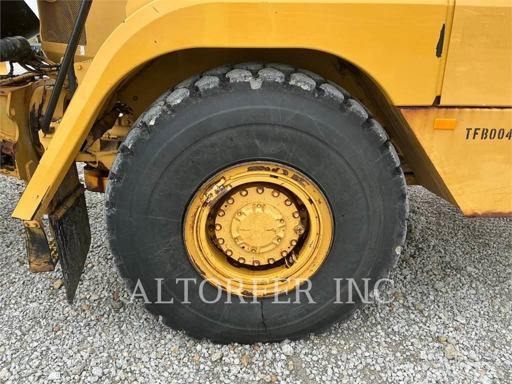 CAT 725C Csuklósdömperek