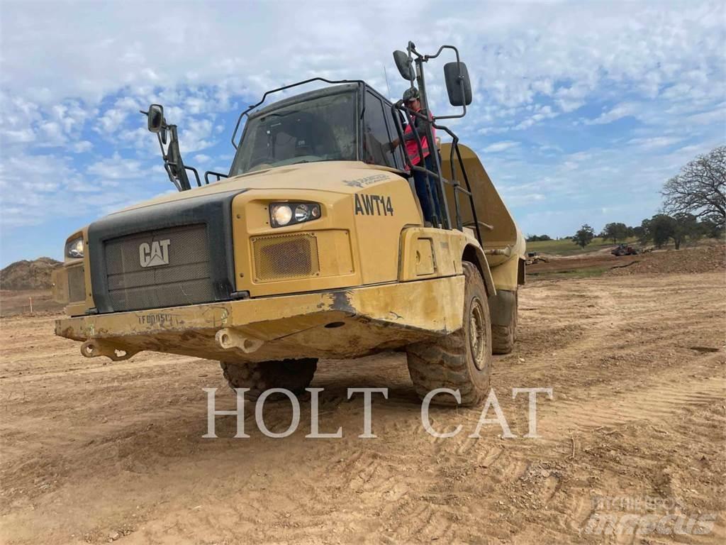 CAT 725C Csuklósdömperek