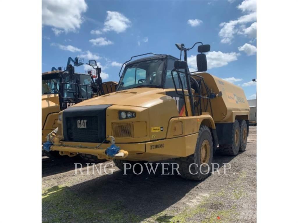 CAT 725C2WW Tartályos teherautók