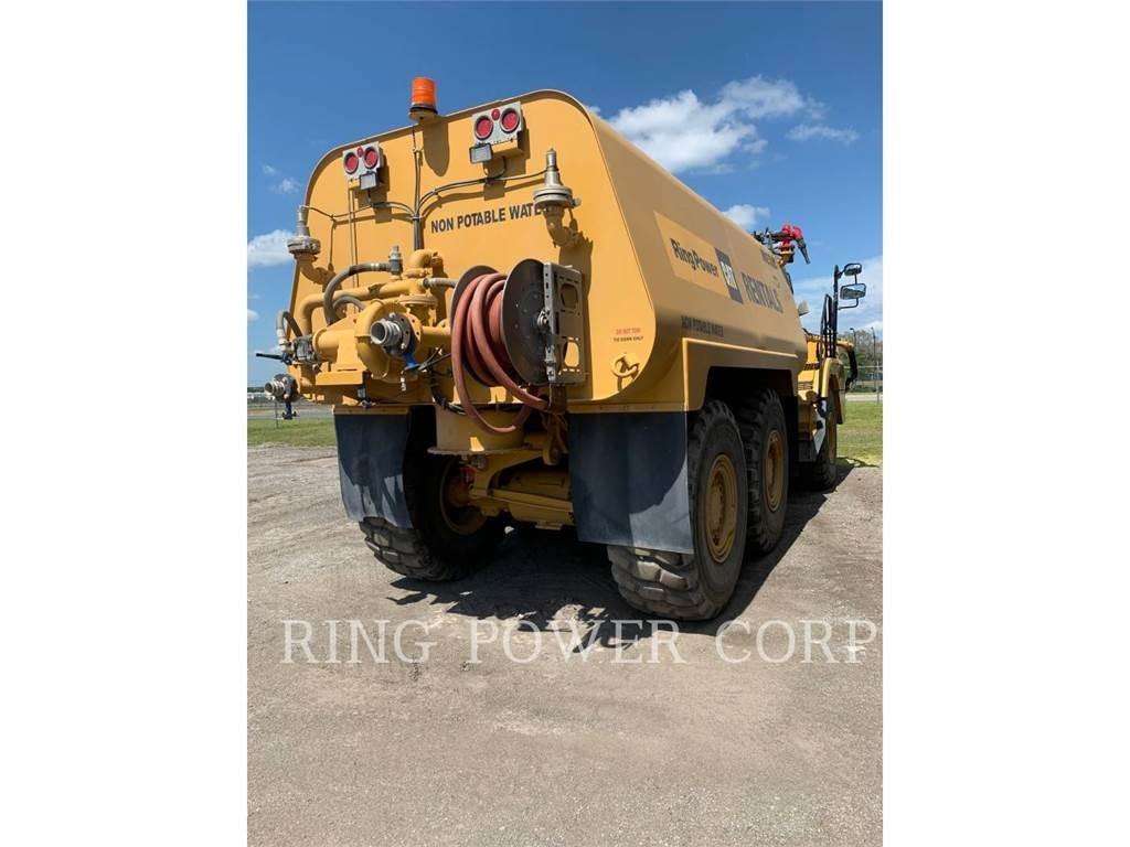 CAT 725C2WW Tartályos teherautók