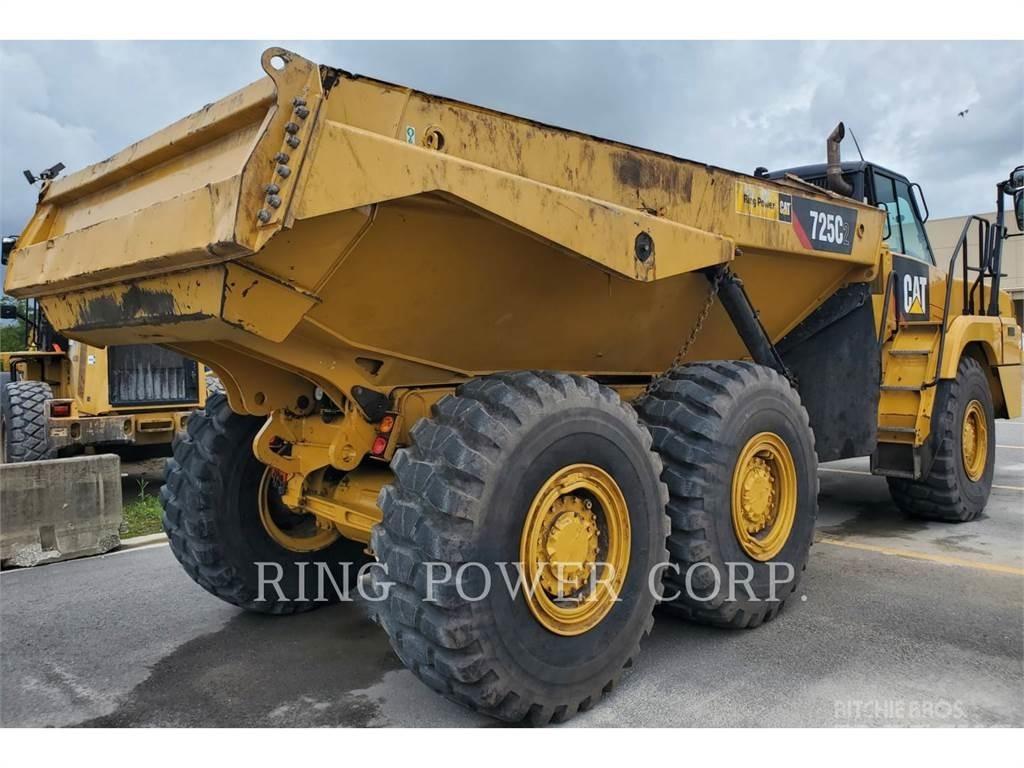 CAT 725C2WW Tartályos teherautók