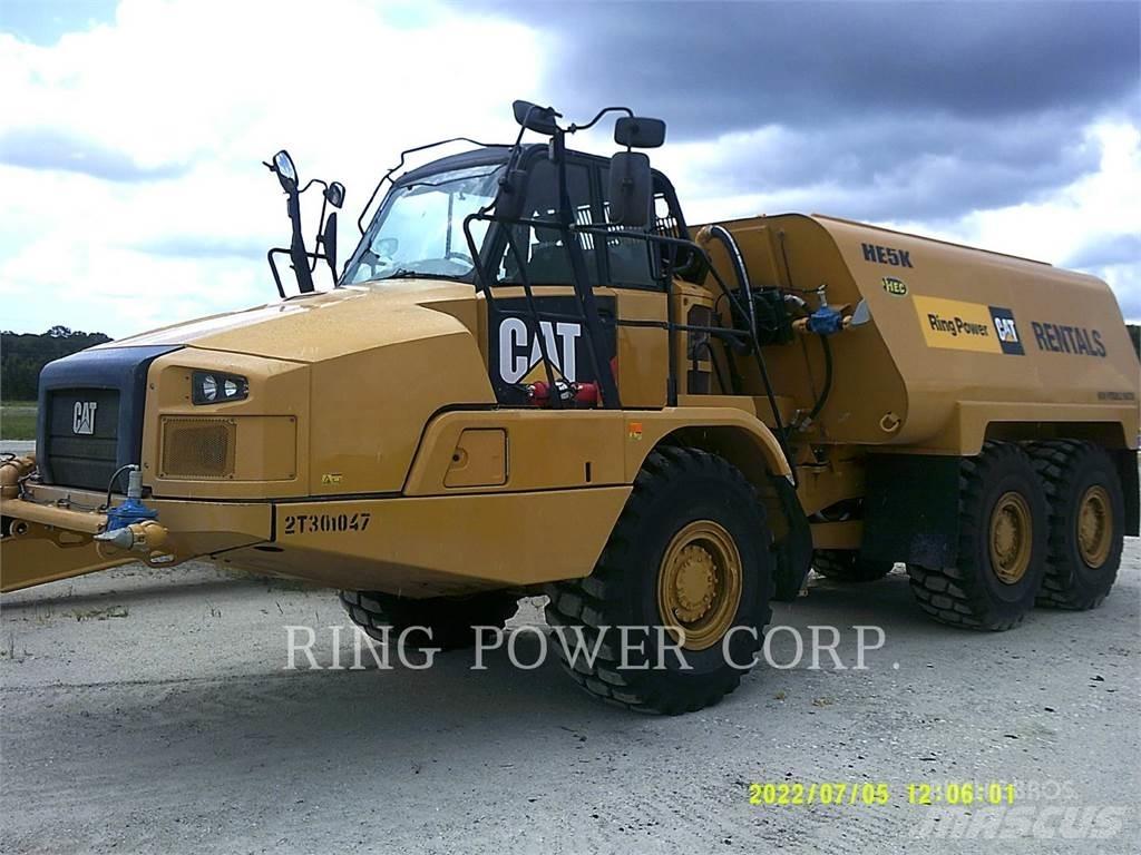 CAT 725C2WW Tartályos teherautók