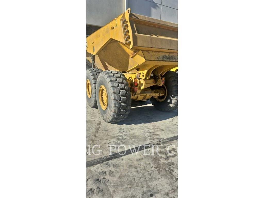 CAT 725TG Csuklósdömperek
