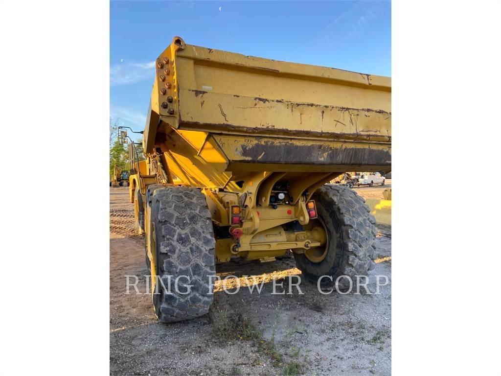 CAT 725WW Tartályos teherautók