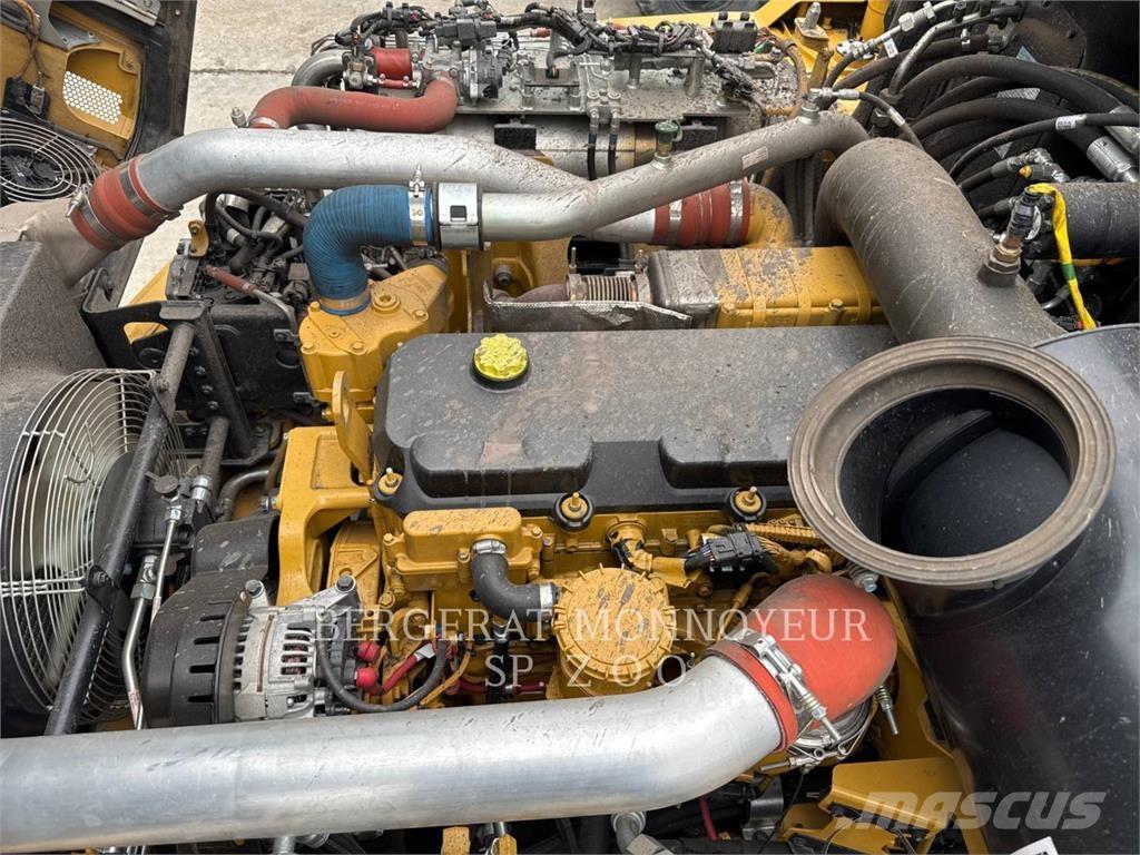 CAT 730 Csuklósdömperek