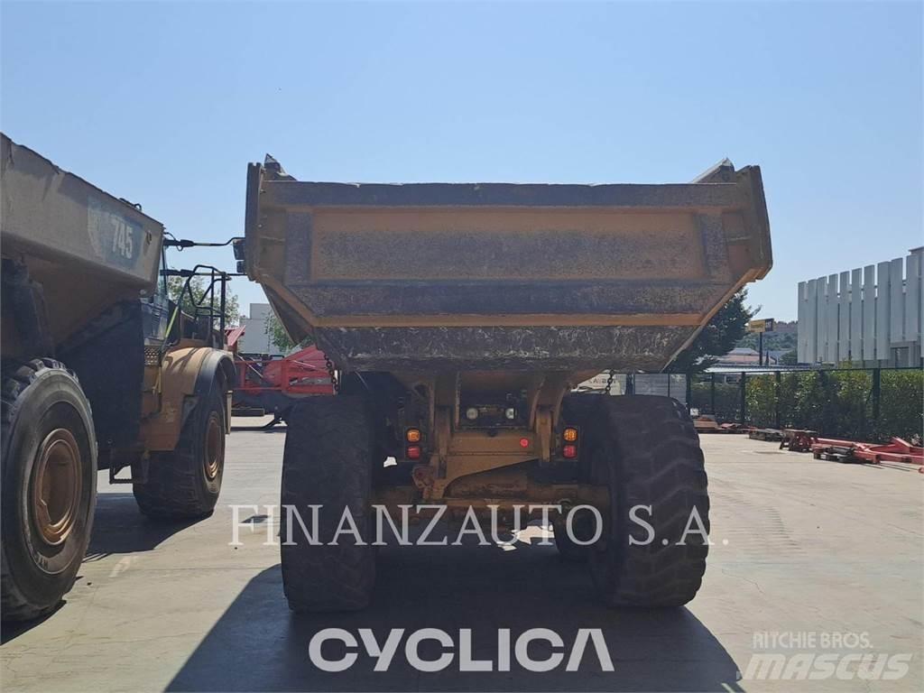 CAT 730 Csuklósdömperek