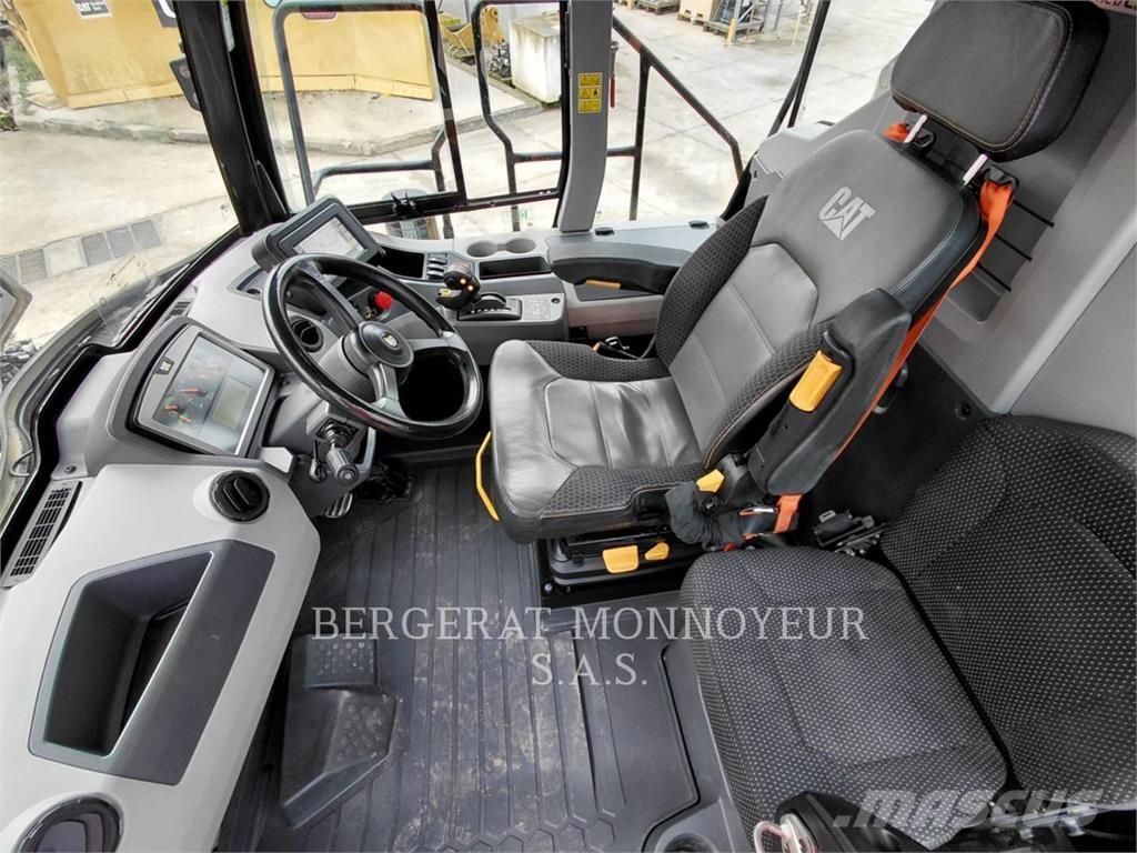 CAT 730 Csuklósdömperek