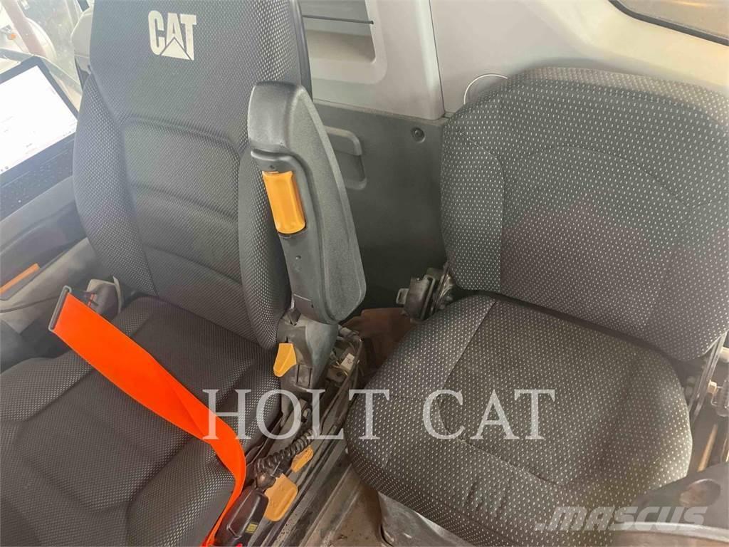 CAT 73004 Csuklósdömperek