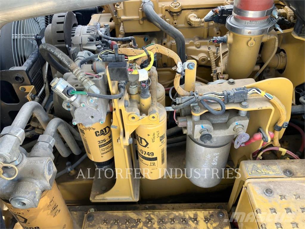 CAT 730C WT Csuklósdömperek