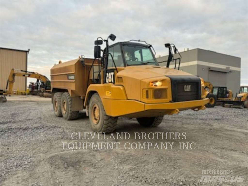 CAT 730C WW Vízszállító teherautók