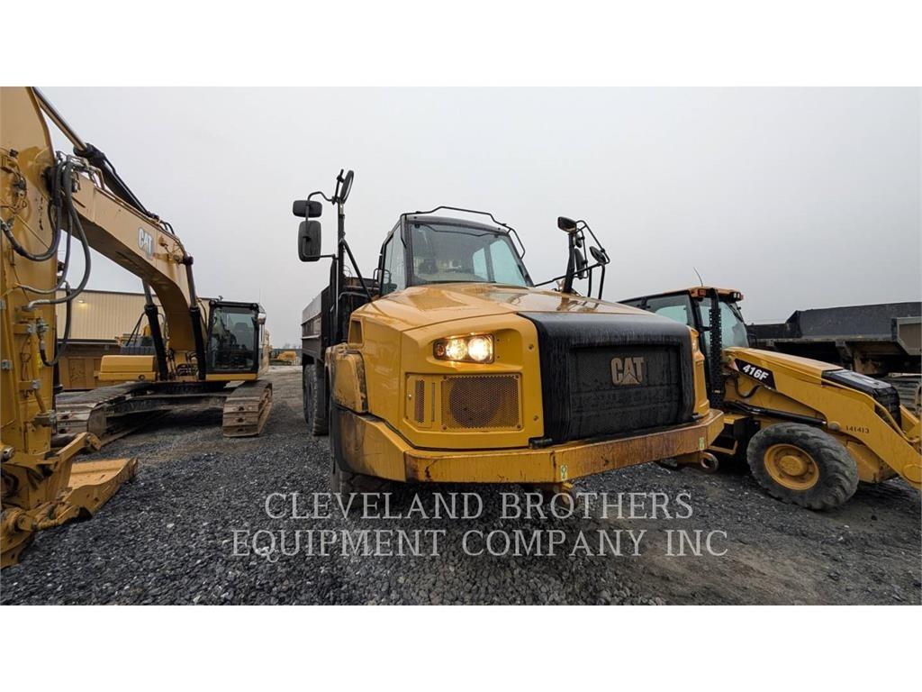 CAT 730C WW Vízszállító teherautók