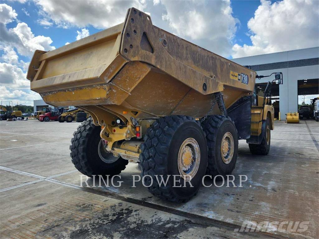 CAT 730WW Tartályos teherautók