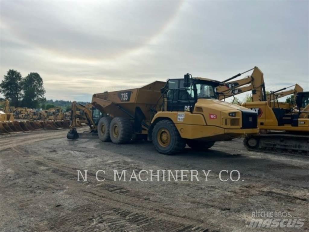 CAT 735 Billenő teherautók
