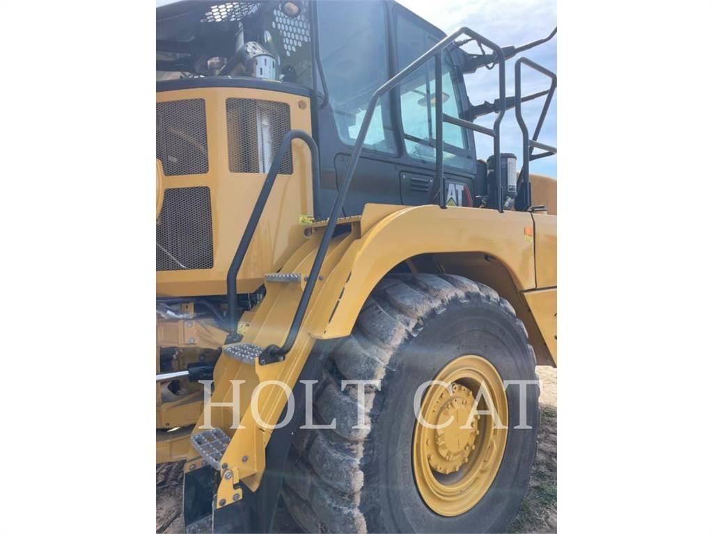 CAT 735 Csuklósdömperek
