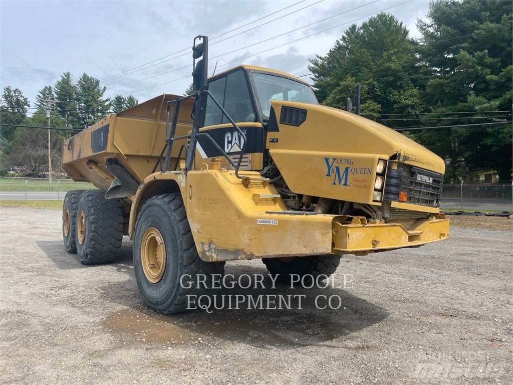 CAT 740 Csuklósdömperek