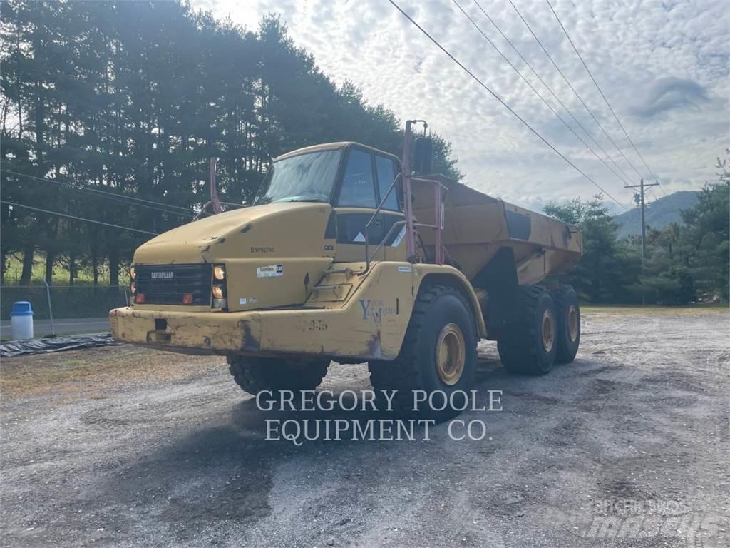 CAT 740 Csuklósdömperek