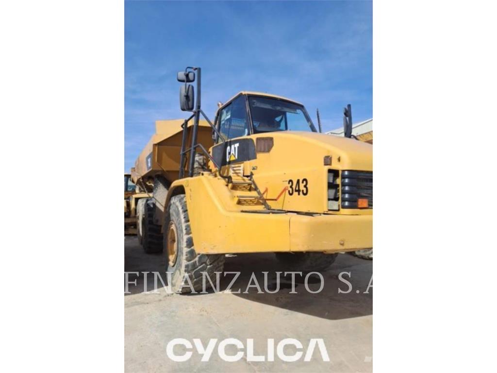 CAT 740 Csuklósdömperek