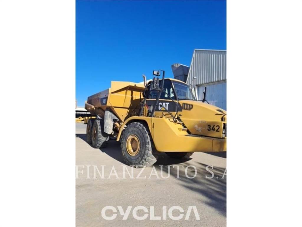 CAT 740 Csuklósdömperek