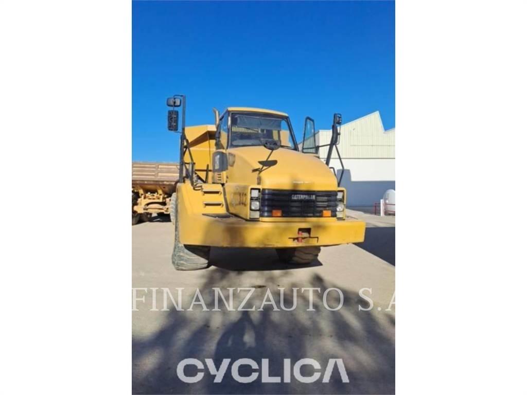 CAT 740 Csuklósdömperek