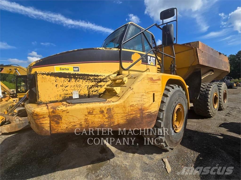 CAT 740 Csuklósdömperek