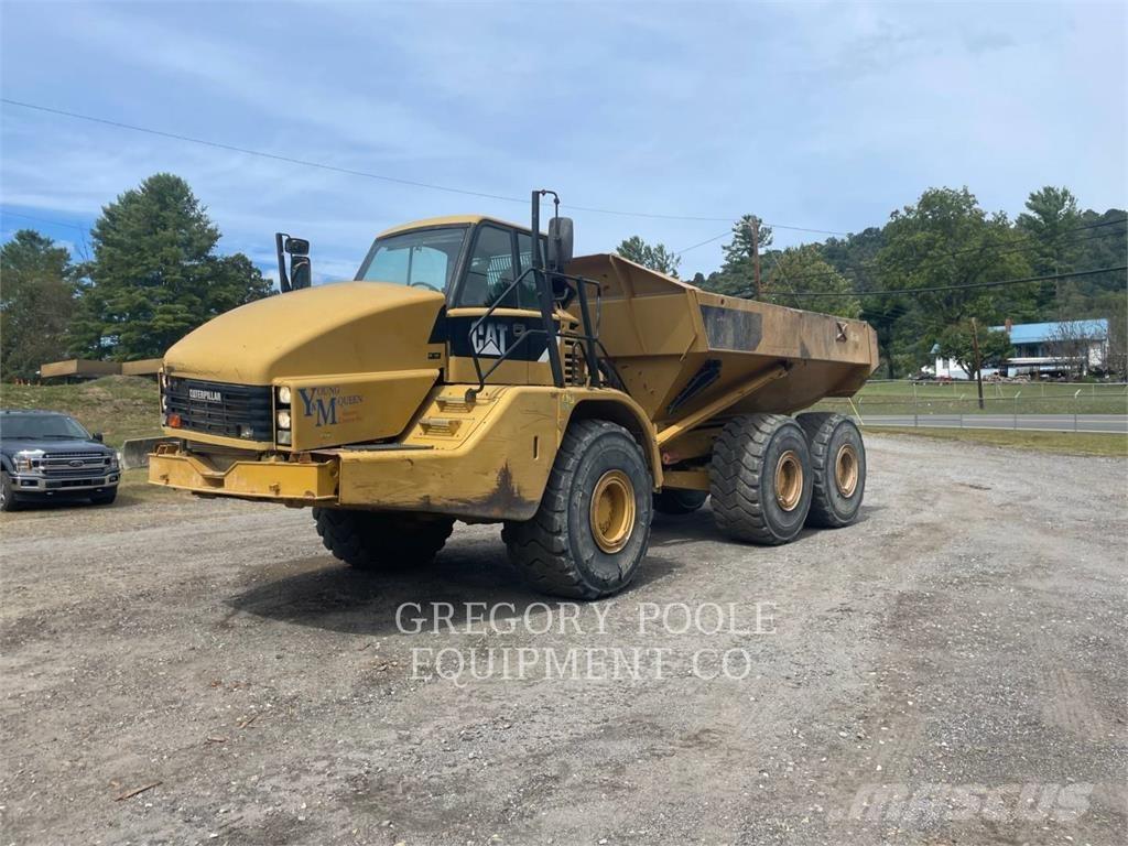 CAT 740 Csuklósdömperek