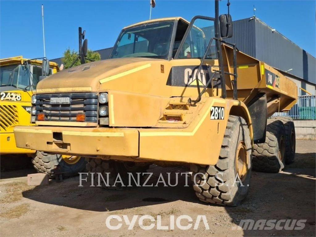 CAT 740 Csuklósdömperek
