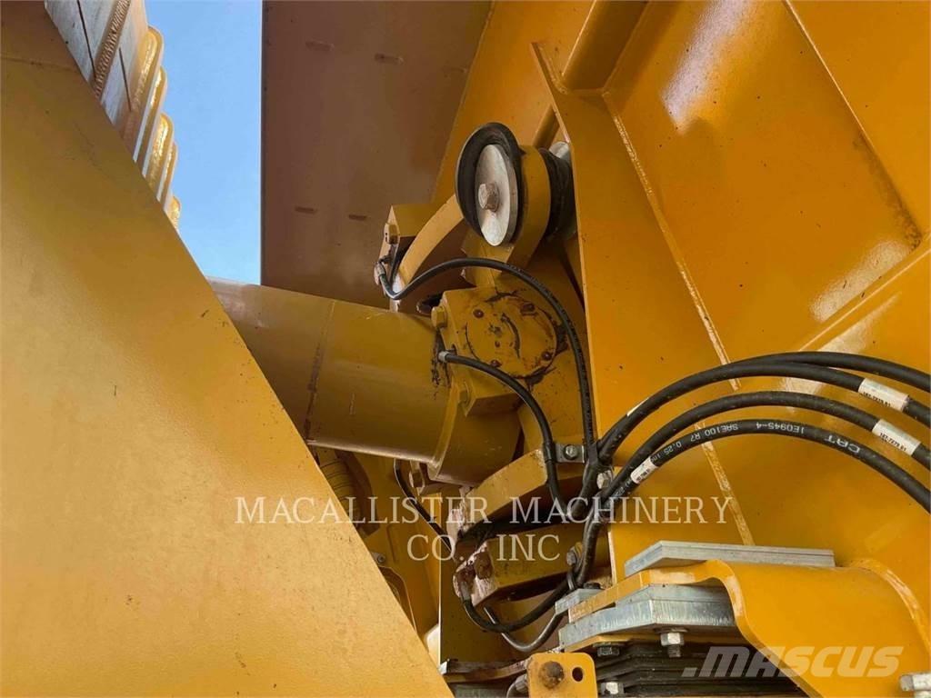 CAT 740 EJECTOR Csuklósdömperek