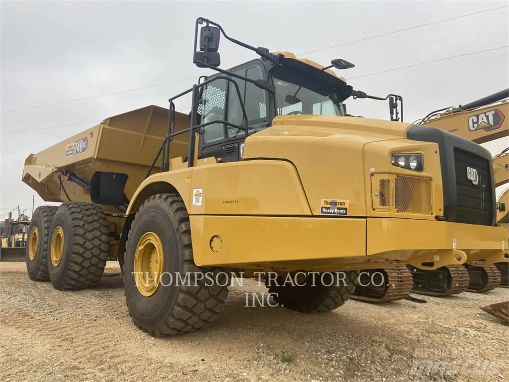 CAT 740 GC Csuklósdömperek