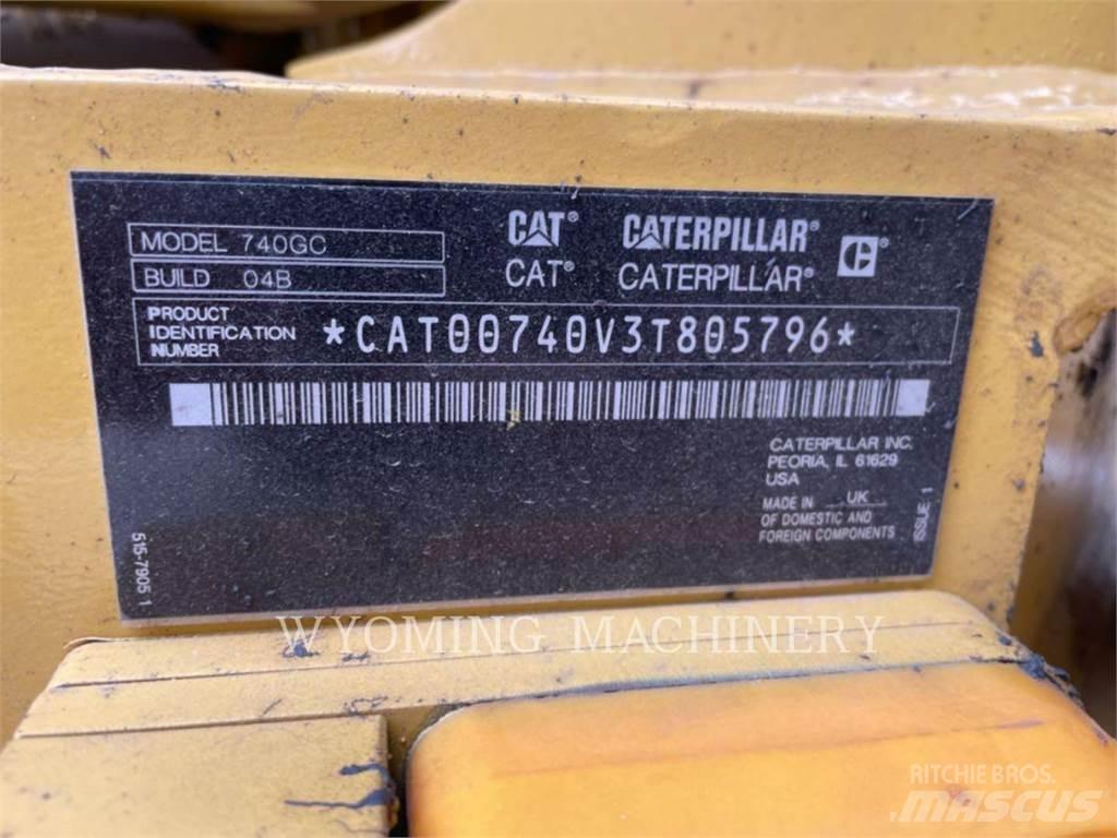 CAT 740 GC Csuklósdömperek