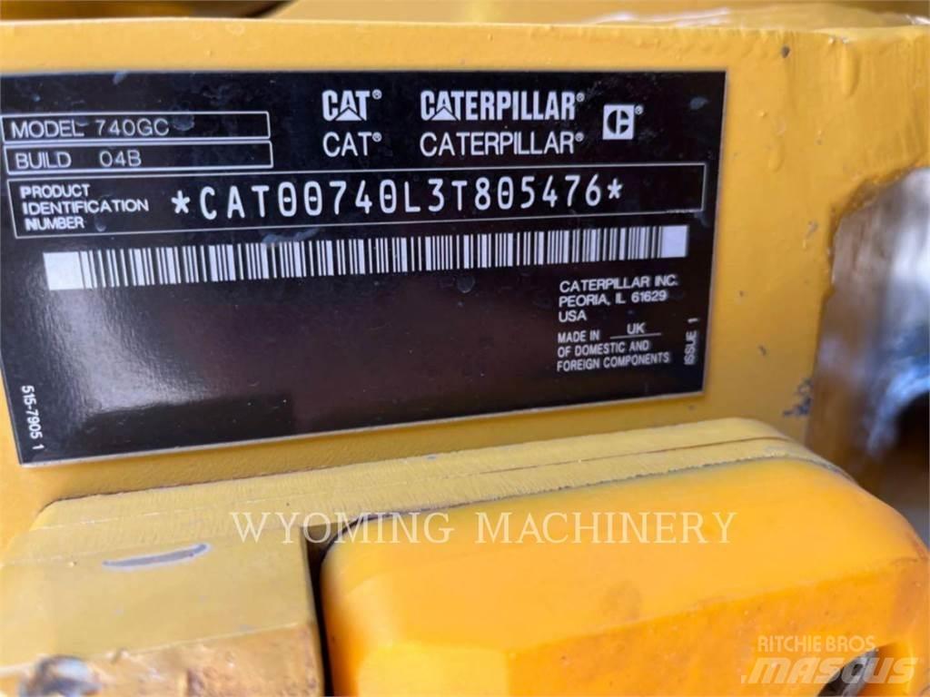 CAT 740 GC Csuklósdömperek