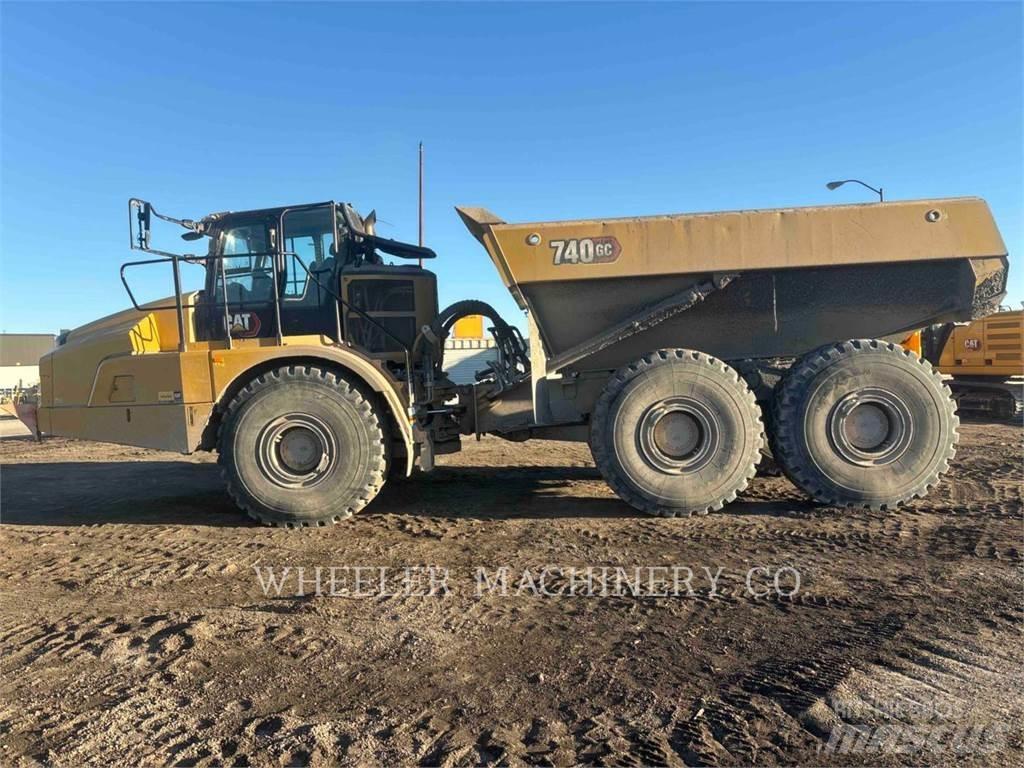 CAT 740 GC Csuklósdömperek