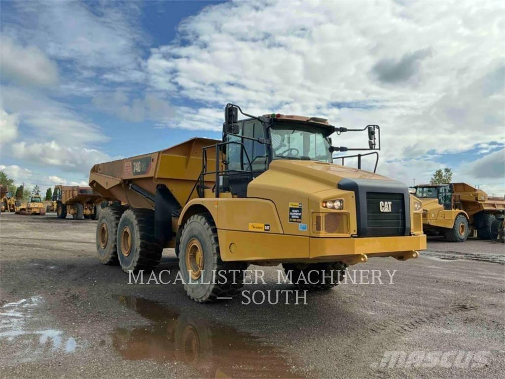 CAT 740 GC Csuklósdömperek