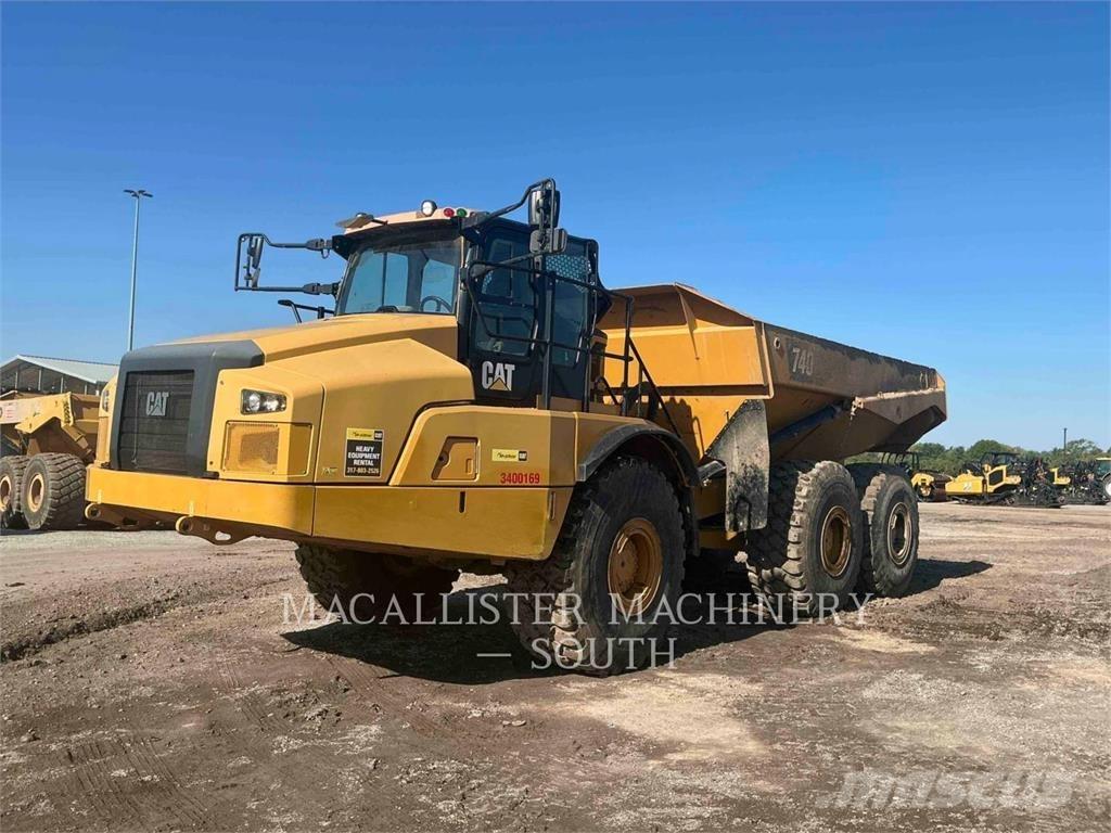 CAT 740 GC Csuklósdömperek