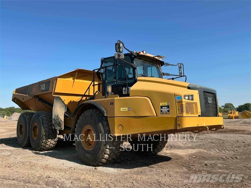 CAT 740 GC Csuklósdömperek