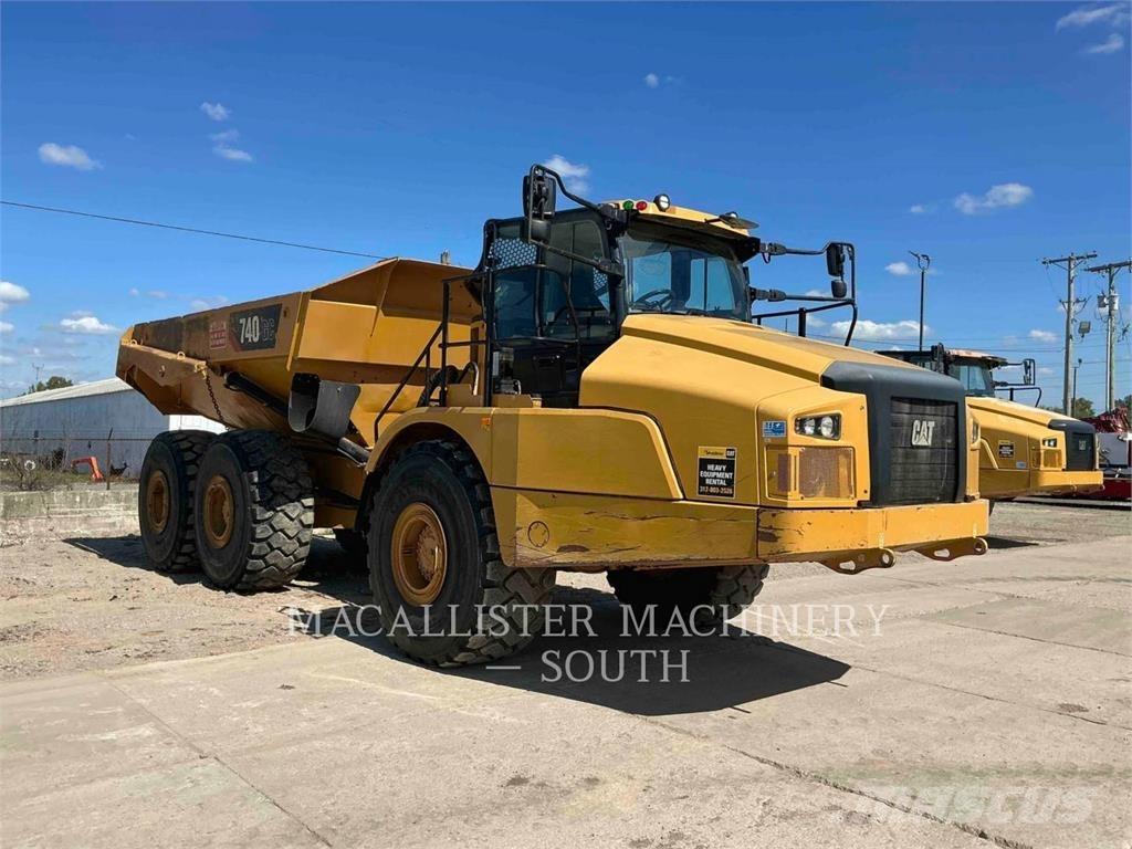CAT 740 GC Csuklósdömperek
