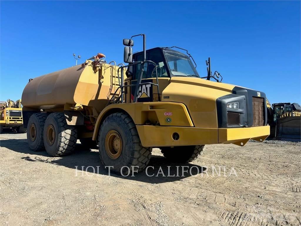 CAT 740B Tartályos teherautók