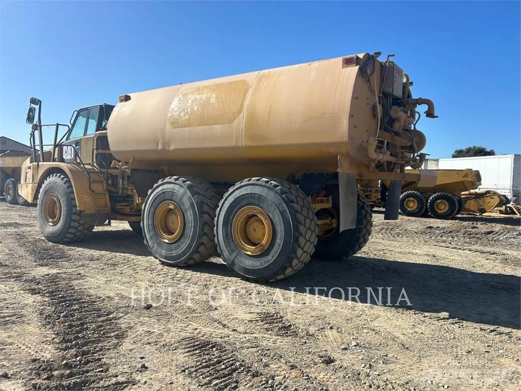 CAT 740B Tartályos teherautók
