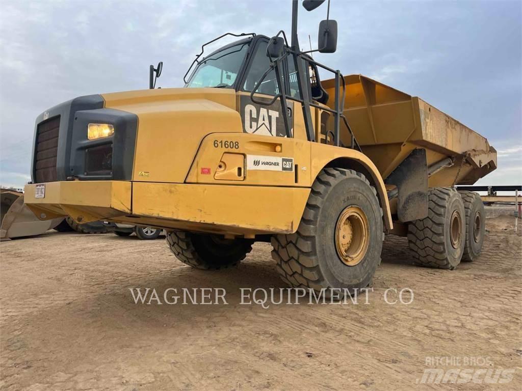 CAT 740B Csuklósdömperek