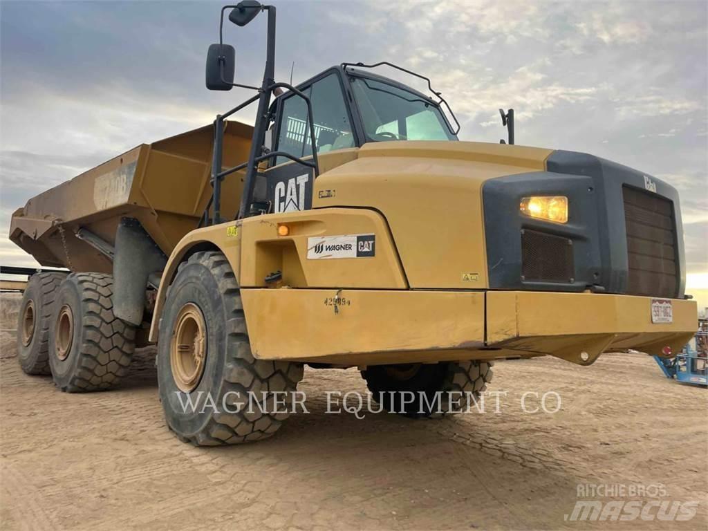 CAT 740B Csuklósdömperek