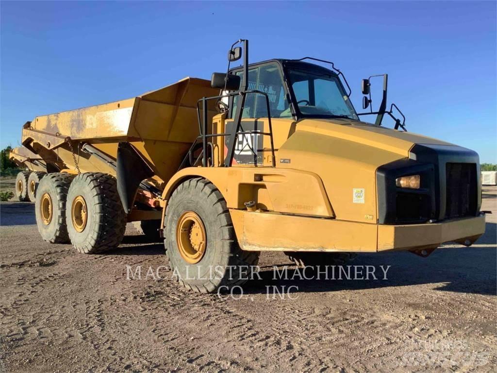 CAT 740B Csuklósdömperek