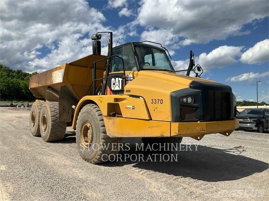 CAT 740B Csuklósdömperek