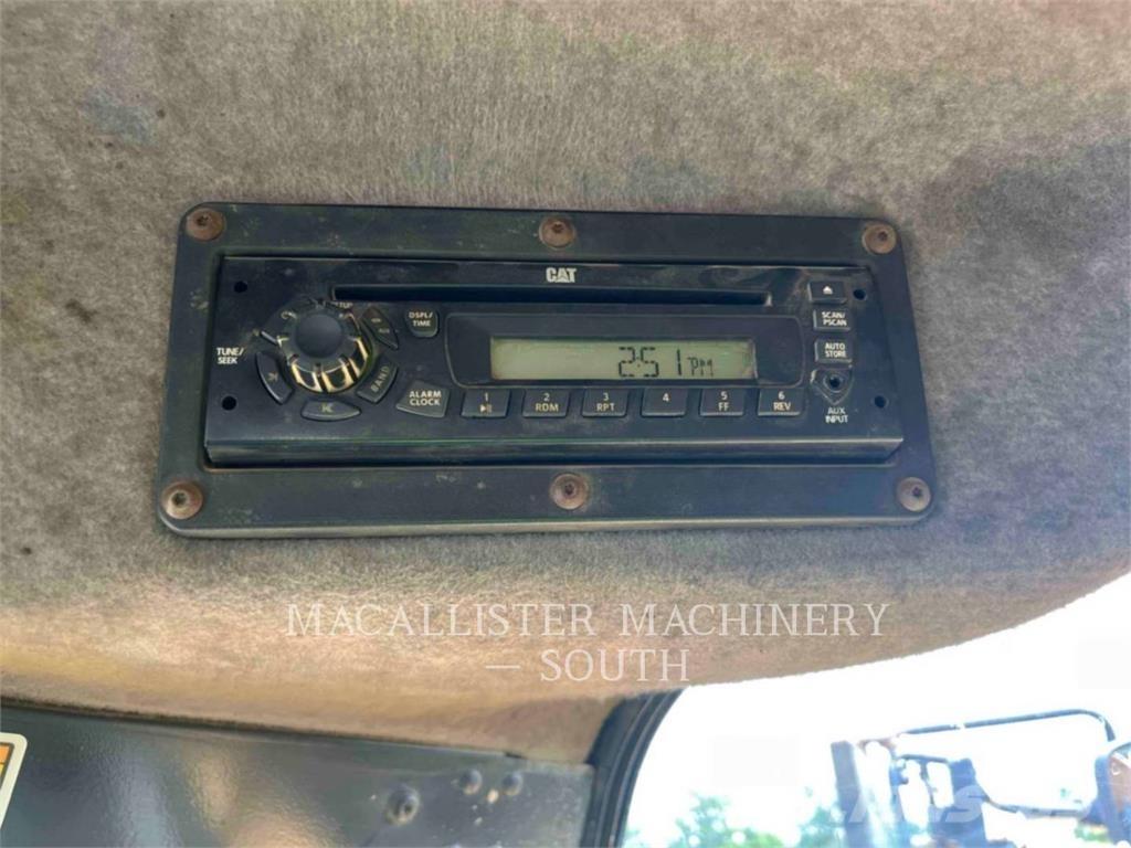 CAT 740B Csuklósdömperek
