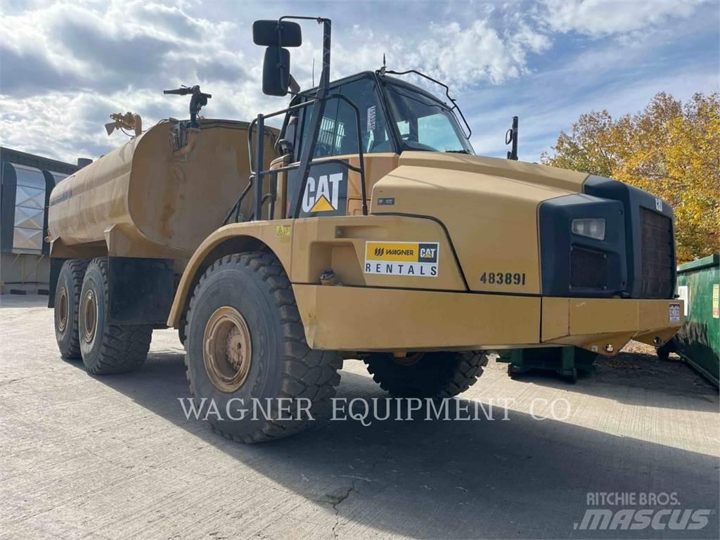 CAT 740B WT Vízszállító teherautók