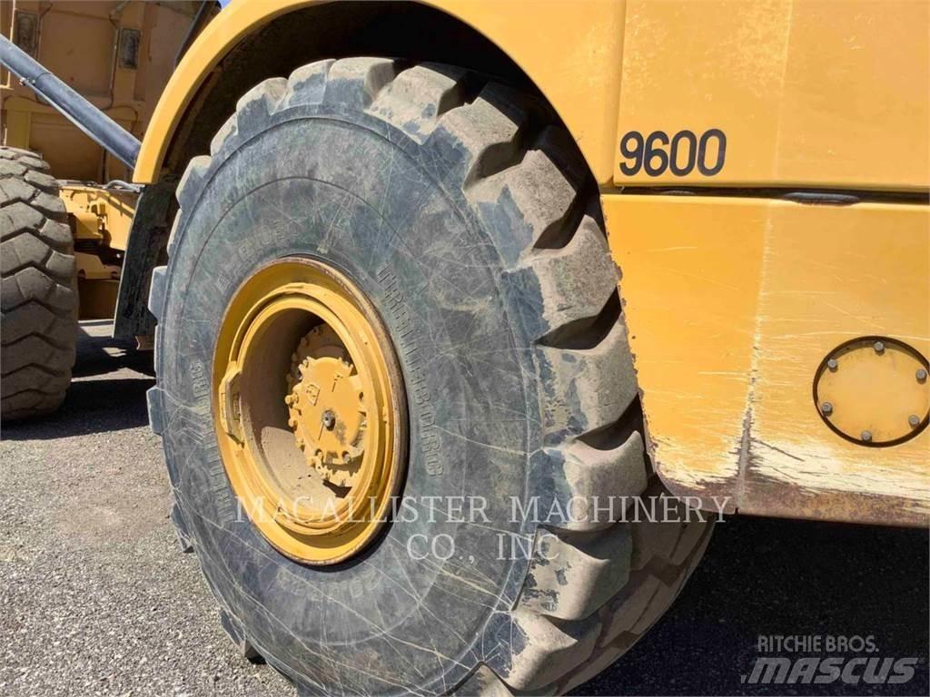 CAT 740GC Csuklósdömperek