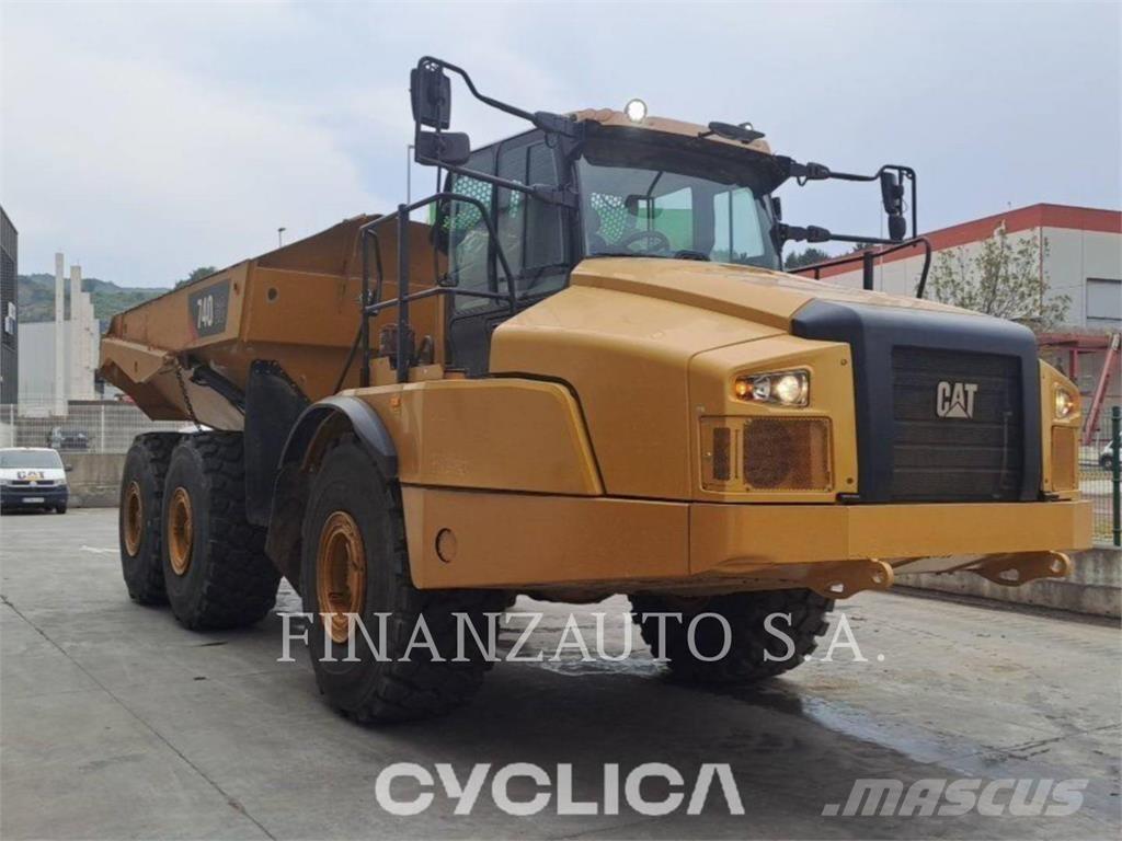 CAT 740GC Csuklósdömperek