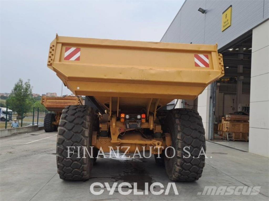 CAT 740GC Csuklósdömperek