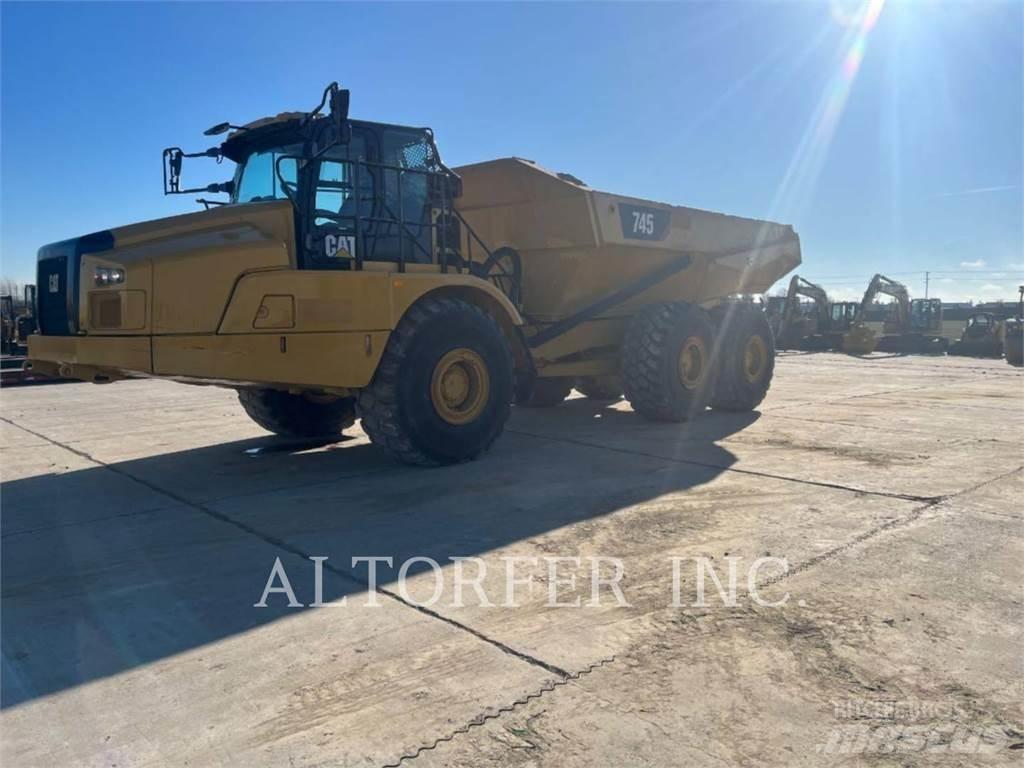 CAT 745 Csuklósdömperek