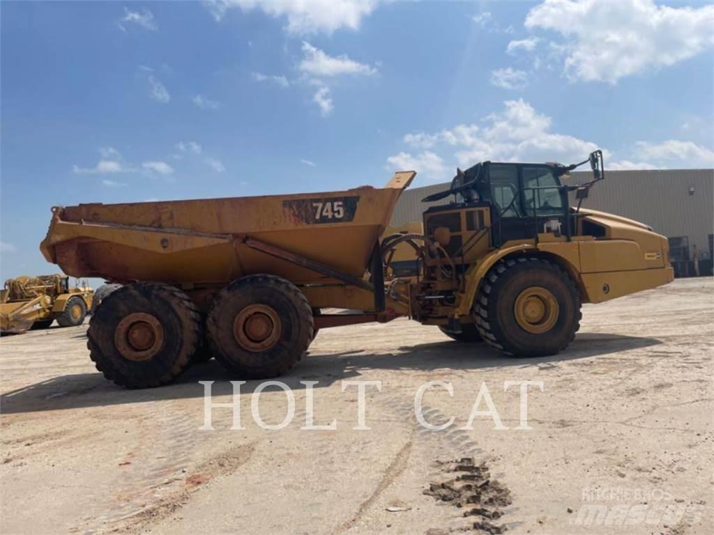 CAT 745 Csuklósdömperek
